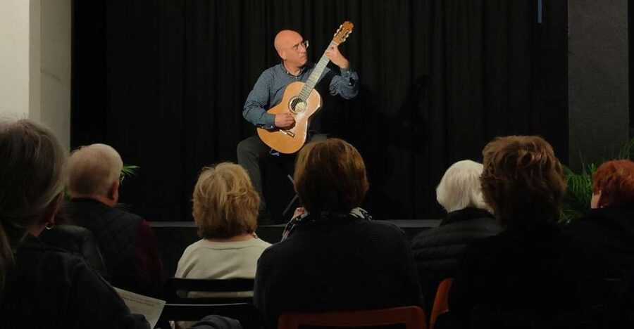 Ronda: Spanish - Classical & Flamenco - Guitar Concert - Finding Ronda Guitar House near the Tajo