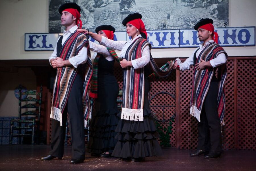 Seville: El Patio Sevillano Flamenco Show Ticket & Dinner - Key points to know before booking