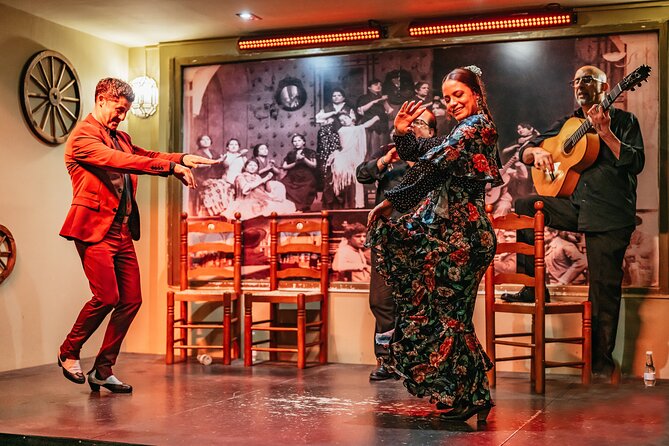 Seville:Exclusive FlamencoShow with Drink, VIP, or Dinner Options - Choosing between the ticket and dinner options