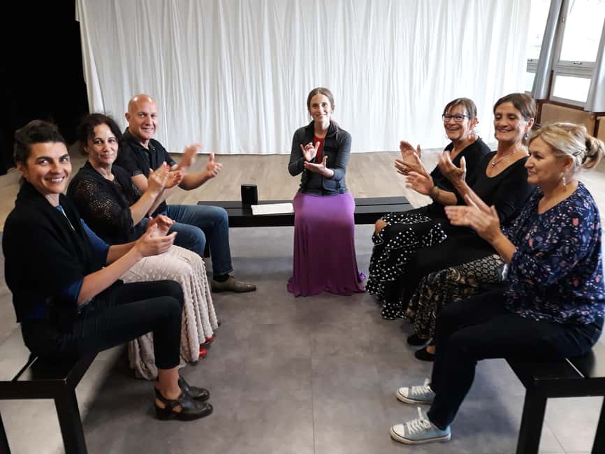 Seville: Flamenco Hand Clapping Workshop with Dancer - Key points to know before booking