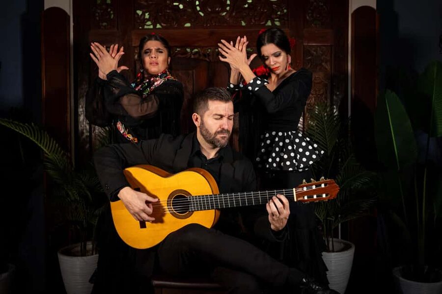 Seville: Flamenco Show at Tablao Almoraima in Triana - Why Triana gives the show extra meaning