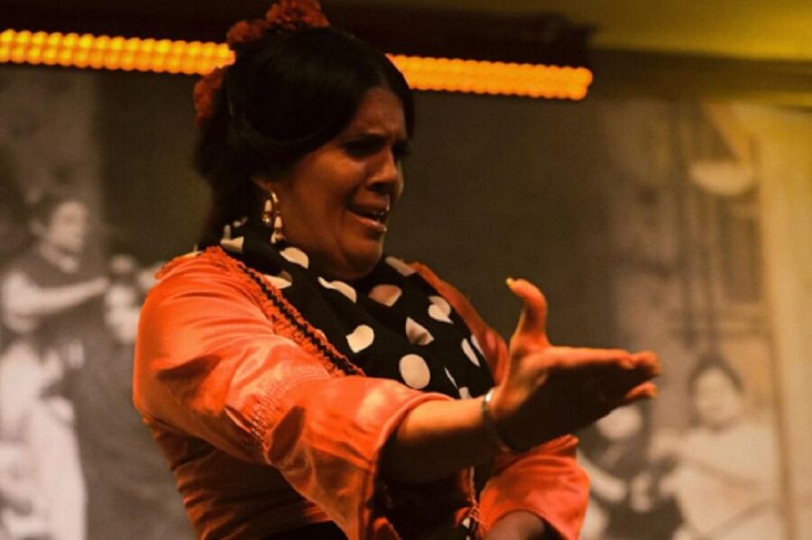 Seville: Flamenco Show & Cocktail Experience - Is the one-hour length enough?