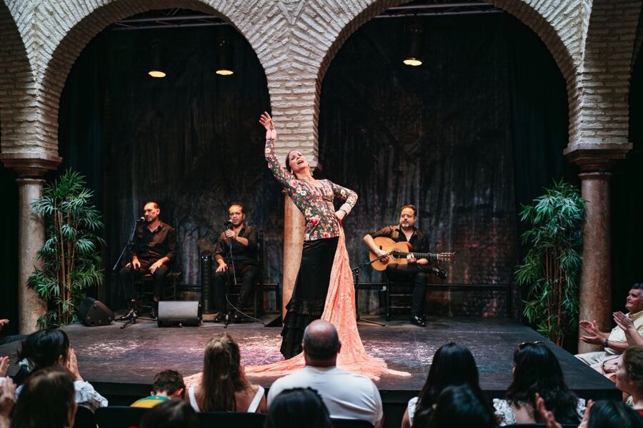Seville: Puro Flamenco Show with Optional Museum Ticket - Why the small seating arrangement matters