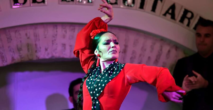 Seville: Ticket to Flamenco Show at La Casa de la Guitarra - Finding La Casa de la Guitarra in Santa Cruz