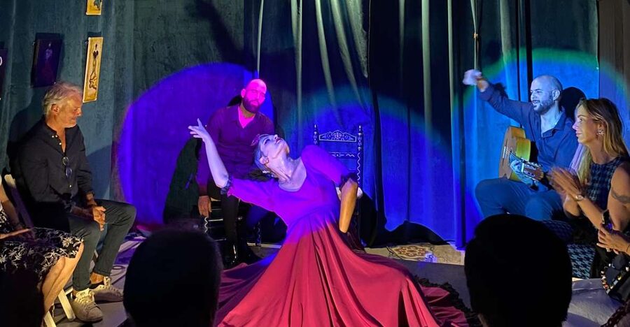 Seville: very intimate flamenco show at Casa Flamenco Azahar - Key points before you book
