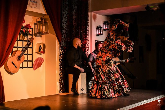 Skip the line: Tablao Flamenco Andalusí Ticket - Practical planning for your visit