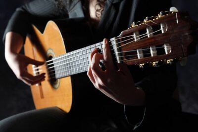 Tapas and Flamenco Show Small Group Tour in Barcelona