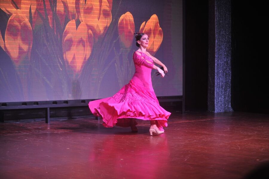 Tenerife: Flamenco Performance at Teatro Coliseo - The second half: guitar, singing, and a love story