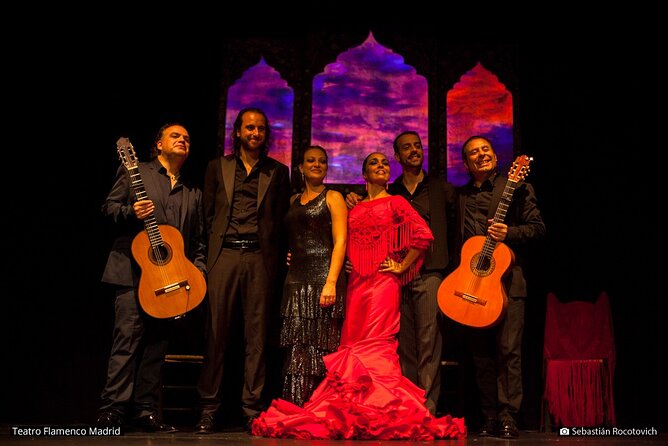 Tickets for the Authentic Flamenco Show at the Madrid Theater - The performers, from guitar to footwork