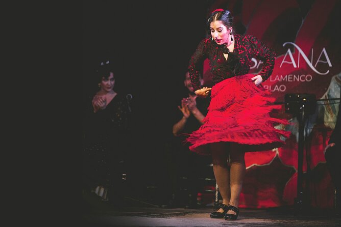 Traditional Flamenco Show at Tablao Casa Ana - Why the small room makes a difference