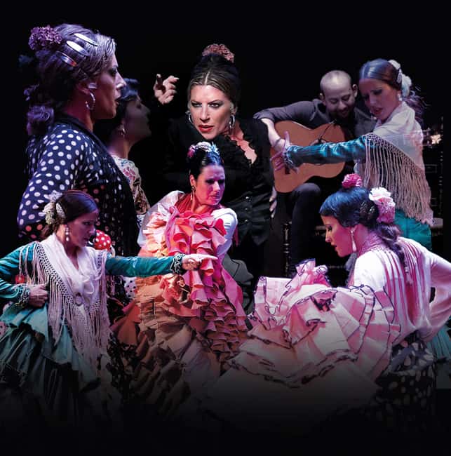 Valencia: Flamenco Show with Dinner at La Bulería - Why stage position matters at a flamenco show