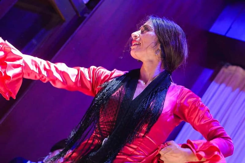 Valencia: La Linterna Flamenco Show - What the 50-minute performance includes