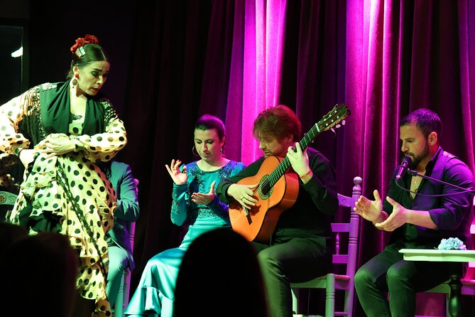 Vibrant Flamenco Show and Tapas Menu in Alicante - The tapas menu: useful, social, and not too formal